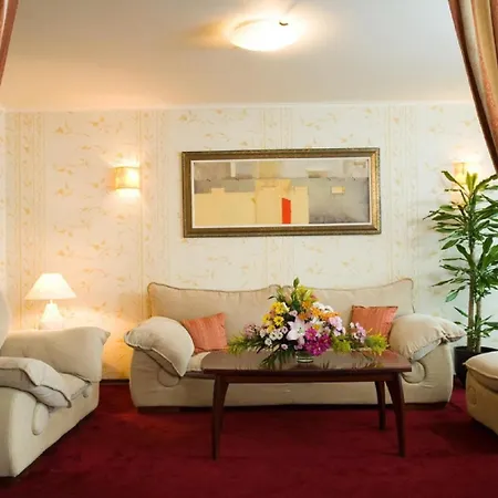 Szálloda Capitol 4*