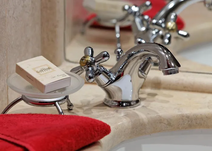 Capitol 4* Βάρνα