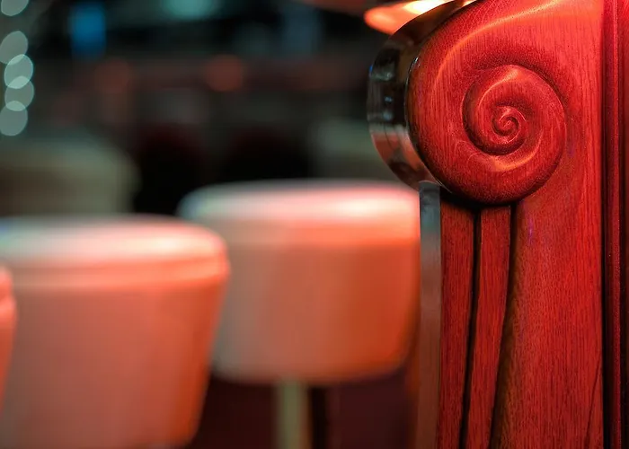 Ξενοδοχείο Capitol 4*