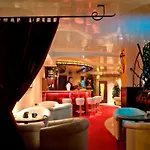 Hotel Capitol 4*