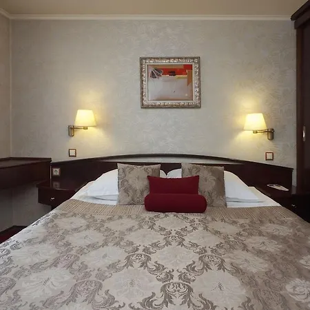 Capitol 4* Varna