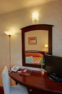 Capitol Hotel 4*